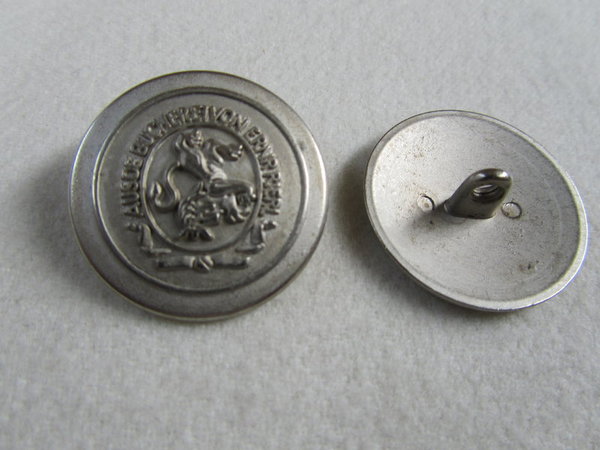 Metallknopf altsilber mit Wappen